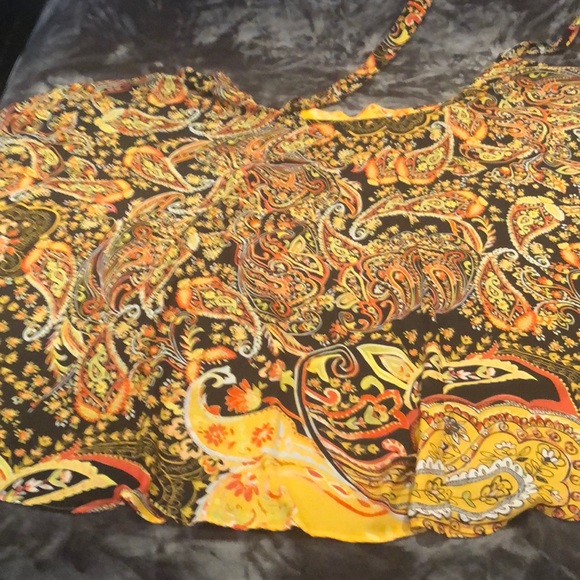 Wrap around long skirt and top set - Picture 4 of 5